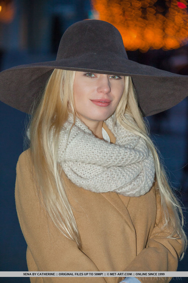 Fun maiden takes off her blue outfit and bl - XXX Dessert - Picture 1