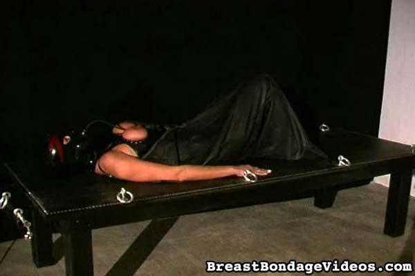 Latex costume, leather mask and pumps for t - XXX Dessert - Picture 16