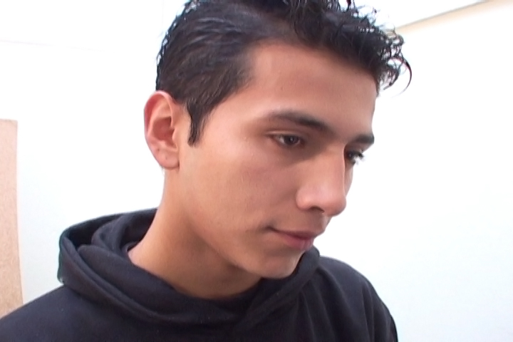 Appealing gay hombres get naked and bang on colorful geo-pattern sheets. - XXXonXXX - Pic 1