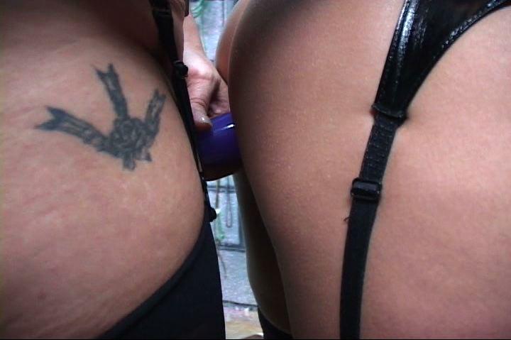 Amateur Teen and MILF have to follow dirty  - XXX Dessert - Picture 8