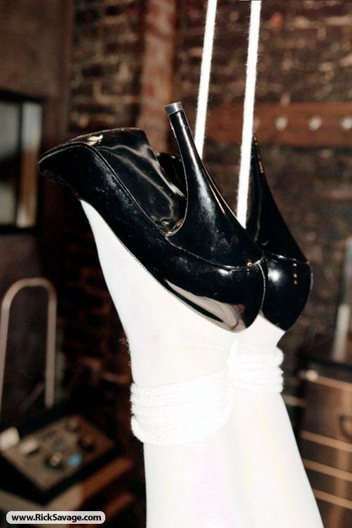Super hot chick in white stockings gets tie - XXX Dessert - Picture 5