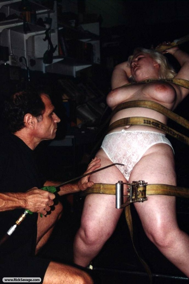 Slutty blonde MILF used by a very kinky old - XXX Dessert - Picture 16