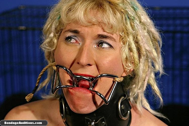 Caged blonde darling is ready for some roug - XXX Dessert - Picture 6