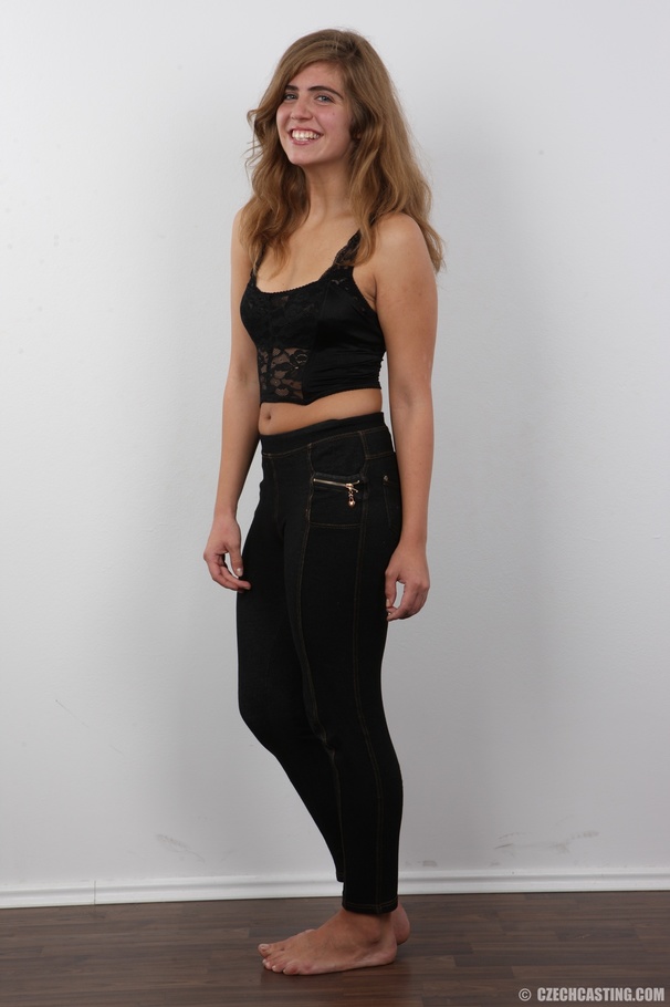 All-natural babe with wavy, blonde hair pro - XXX Dessert - Picture 4