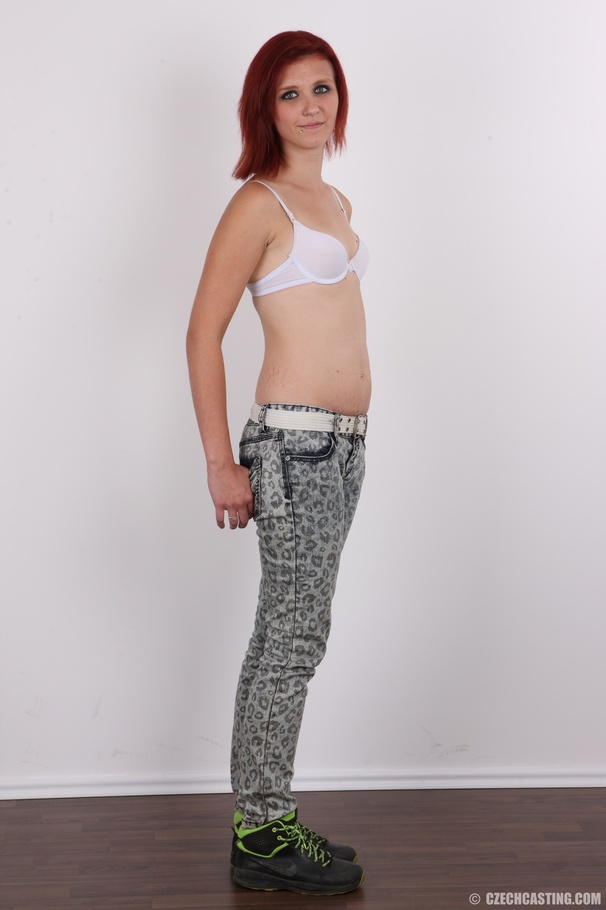 Redheads graphic tee and hot jeans come off - XXX Dessert - Picture 3