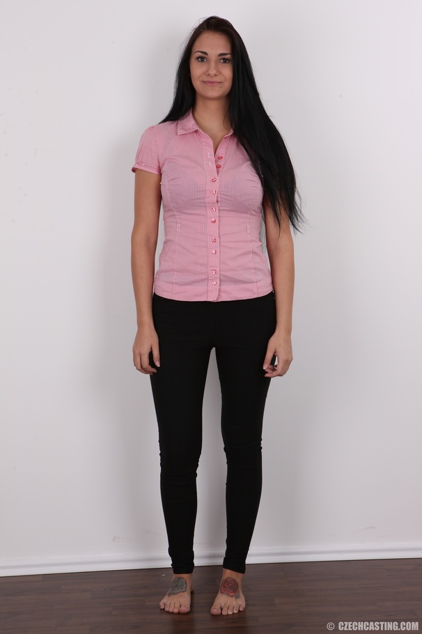 Long-haired brunettes little shaved pussy l - XXX Dessert - Picture 1