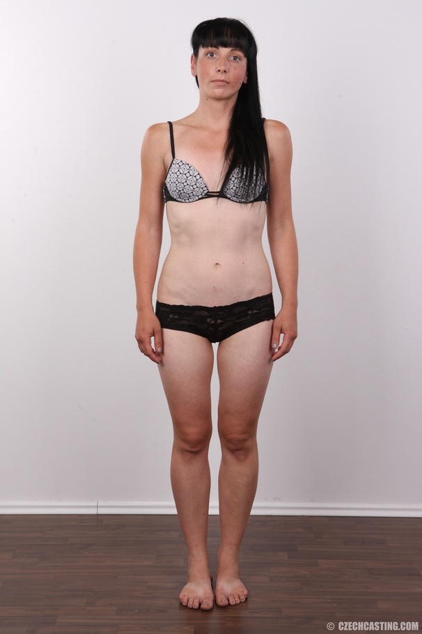 Bimbo with bangs and a cute pussy cares wha - XXX Dessert - Picture 7