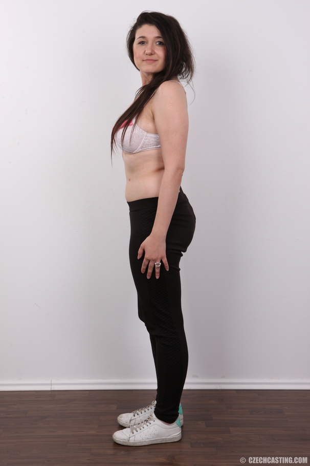 Brunette is above average in size and excee - XXX Dessert - Picture 5