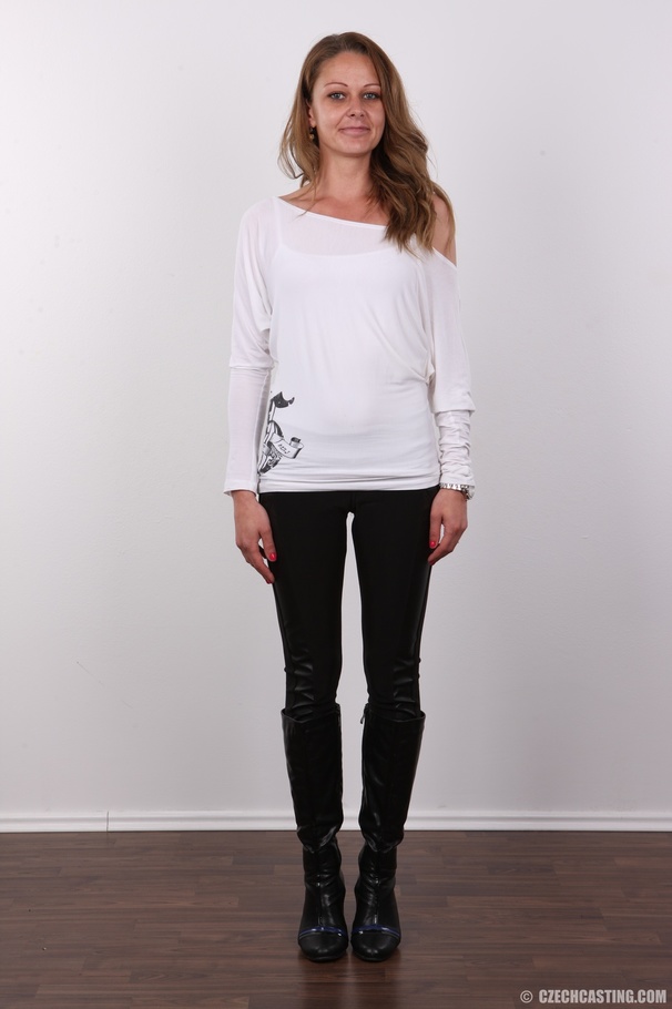 Dirty girl is slim and sexy and always in t - XXX Dessert - Picture 2