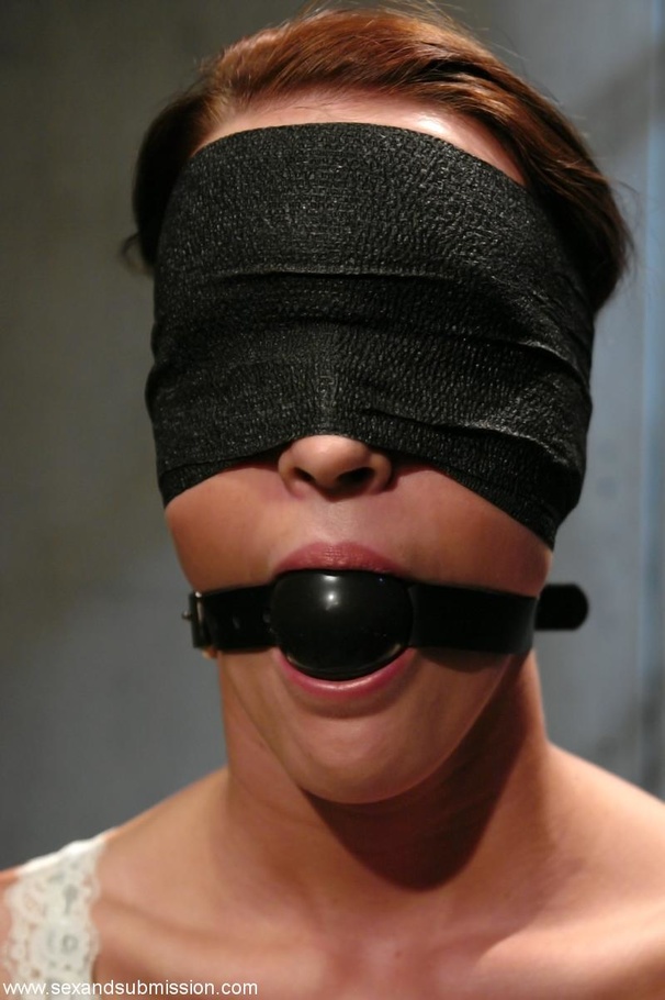 Police officer demonstrates helpless prison - XXX Dessert - Picture 1