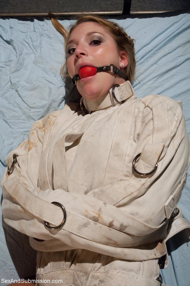 Crazy professor fills slut's asshole with h - XXX Dessert - Picture 2