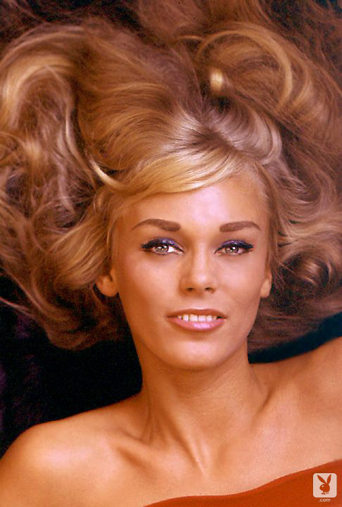 Playboy vintage blonde model posing in her  - XXX Dessert - Picture 6