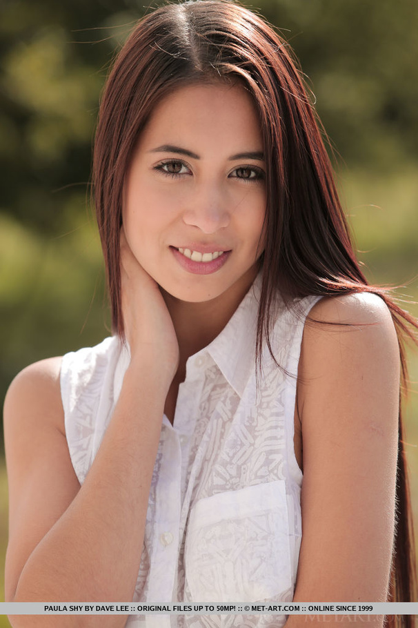 Pretty babe opens her white blouse and teas - XXX Dessert - Picture 1