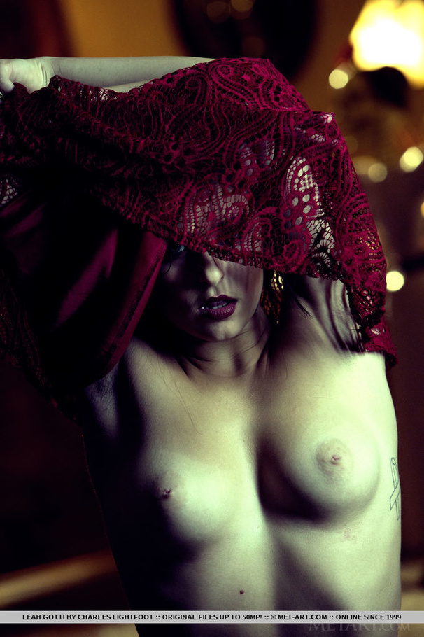 Hot babe with a beautiful face wearing sexy - XXX Dessert - Picture 11