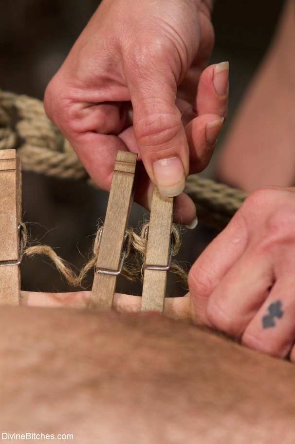 Bisexual babes invite a submissive man to e - XXX Dessert - Picture 10