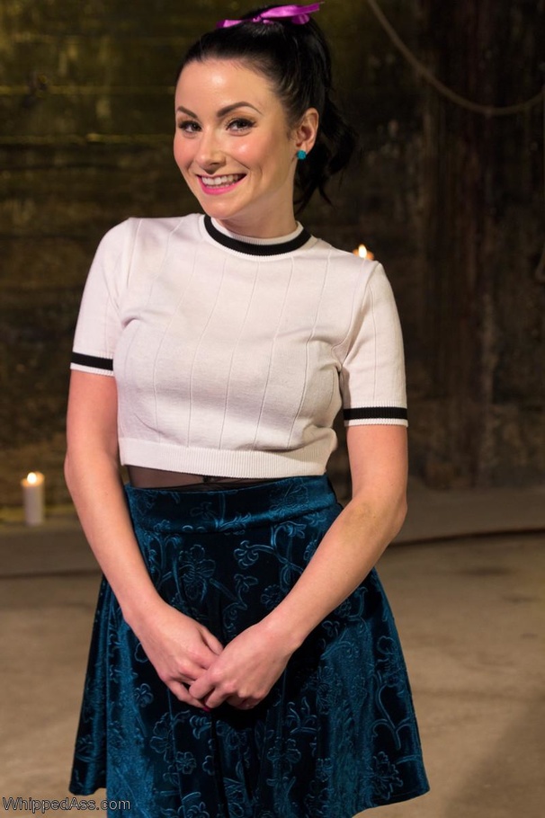 Three remarkable babes can turn you crazy i - XXX Dessert - Picture 1