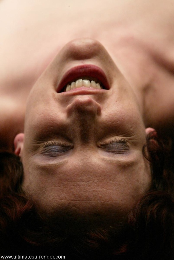 Seasoned pale-skinned ginger shows her figh - XXX Dessert - Picture 14