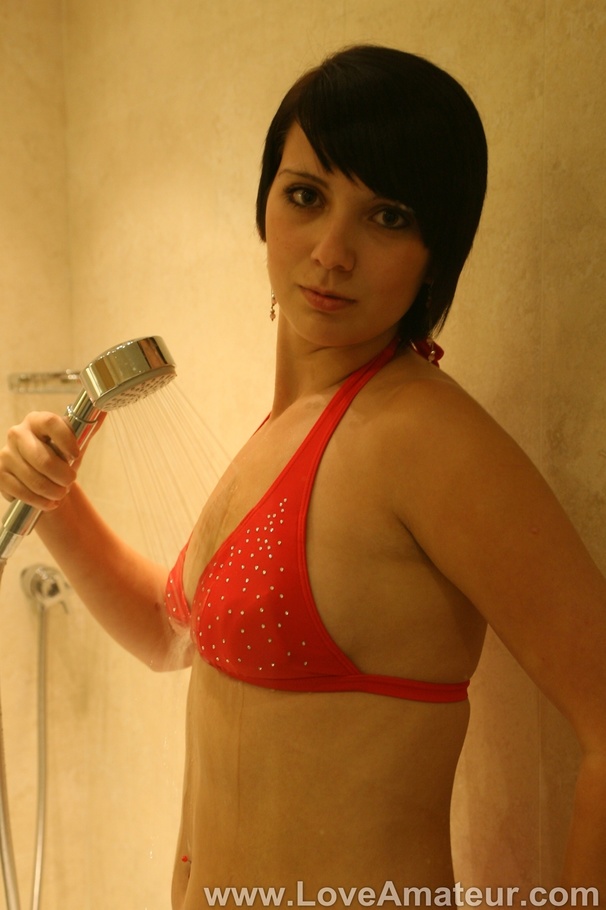 All natural brunette in bikini rubs her tits against the shower door - XXXonXXX - Pic 4