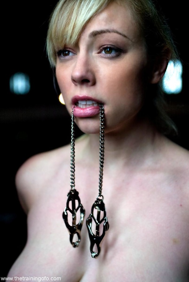 Diva’s mouth and pussy are given quite a wo - XXX Dessert - Picture 4