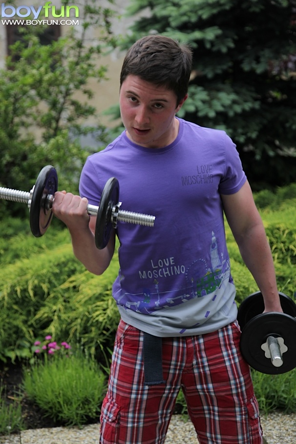 Young weight lifting cutie flexes his firm ass and rubs his cock - XXXonXXX - Pic 1