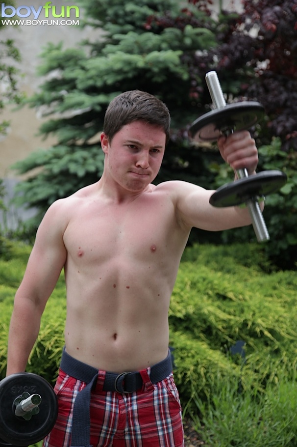 Young weight lifting cutie flexes his firm ass and rubs his cock - XXXonXXX - Pic 4