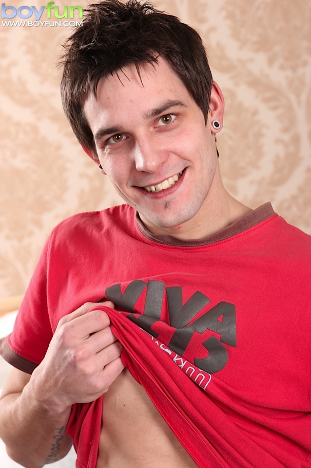 Hot dude pulls out his cock and jerks off for you hard - XXXonXXX - Pic 2