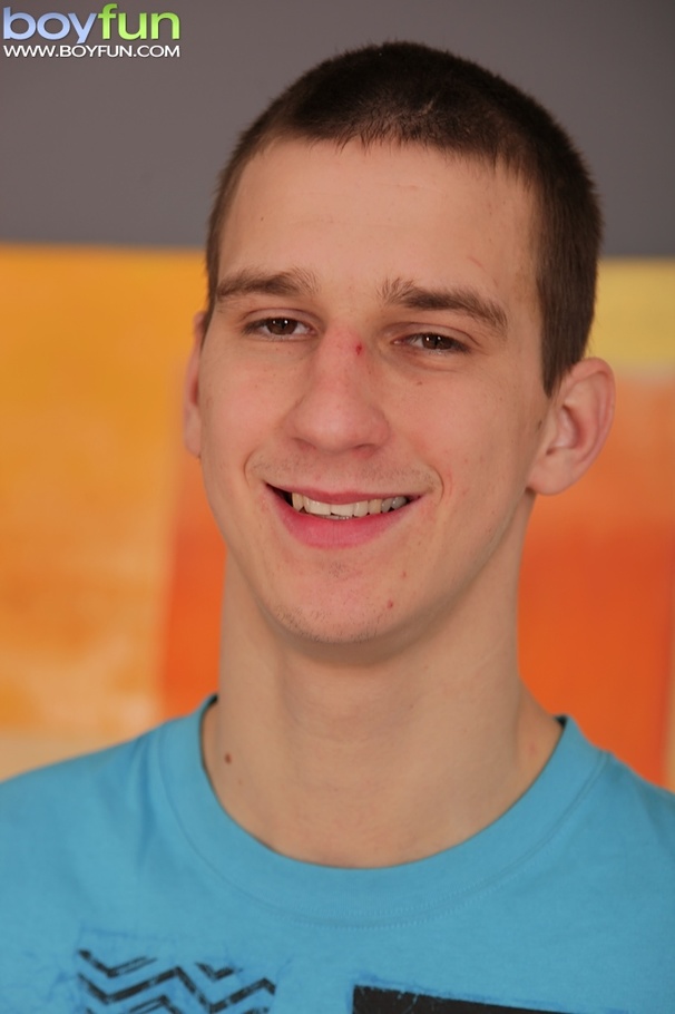 Thin dude with long cock likes to pose and flash his nice cheeks - XXXonXXX - Pic 2