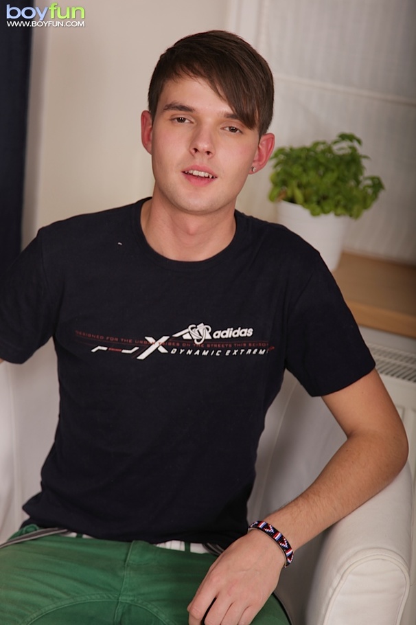 Emo hair style lad enjoys to jerk off and shows off his sweet hole - XXXonXXX - Pic 1