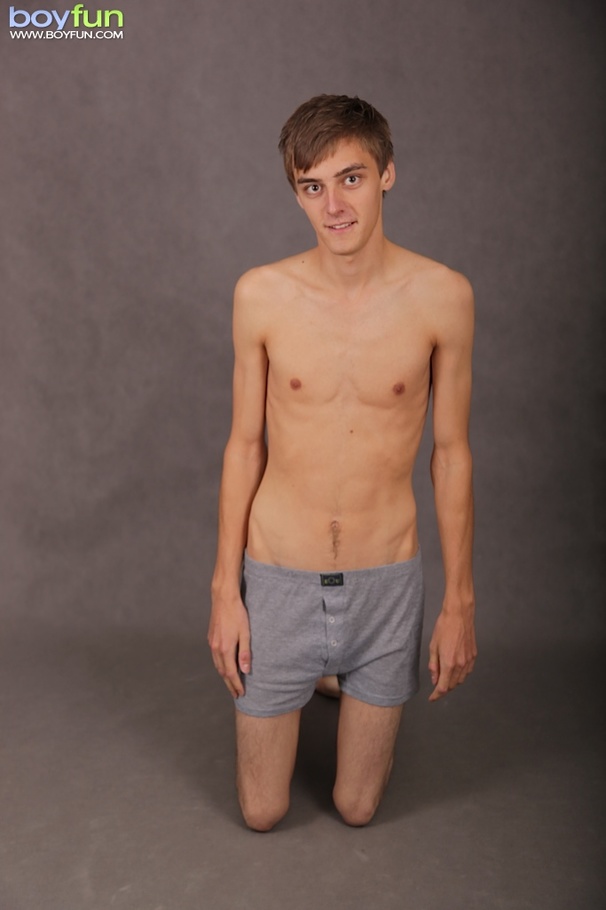 Skinny boy plays with his body showing his fine crap hole wishing a big wood in it - XXXonXXX - Pic 6