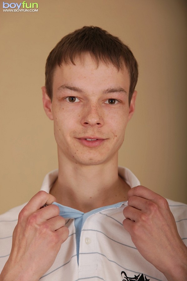 Thin lad flashes his ass in his black boxers and let us see his thick wood - XXXonXXX - Pic 2