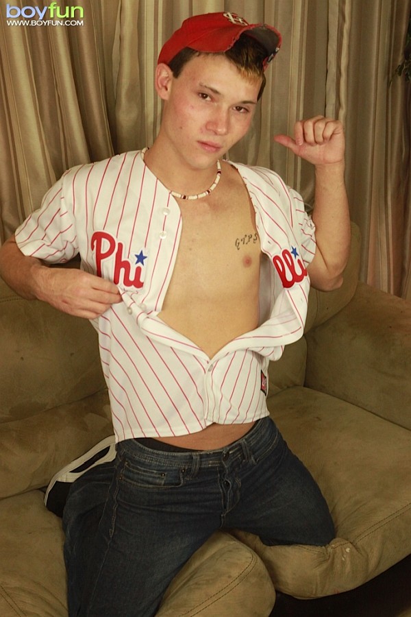 Big dick lovers will enjoy this athletic lad stroking it harder and harder - XXXonXXX - Pic 5