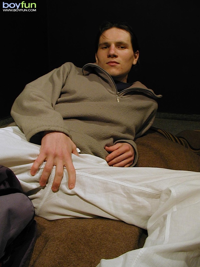 This college dude enjoys beating off his prick after having some Geography - XXXonXXX - Pic 4
