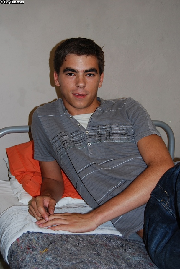 Hot dude wears tight jeans and flashes his genitals right at you - XXXonXXX - Pic 1