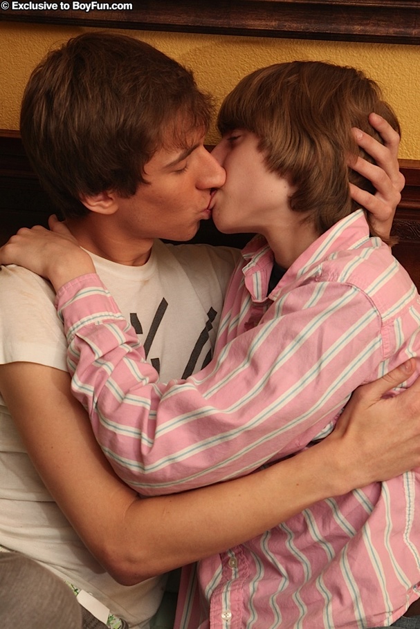 Sissy dudes get blown and have some hot anal sex moaning loud - XXXonXXX - Pic 1