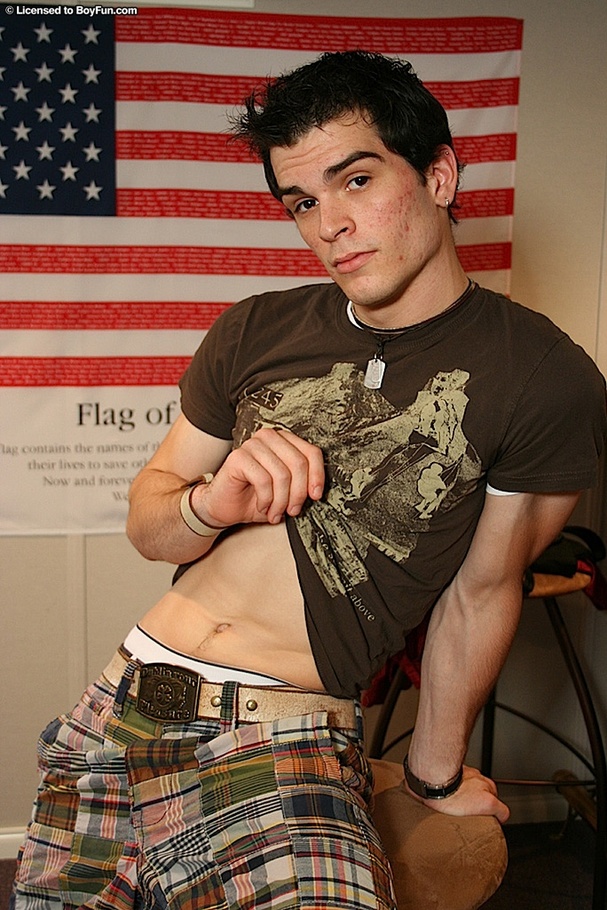 Patriotic student enjoys teasing horny men in his free time - XXXonXXX - Pic 3