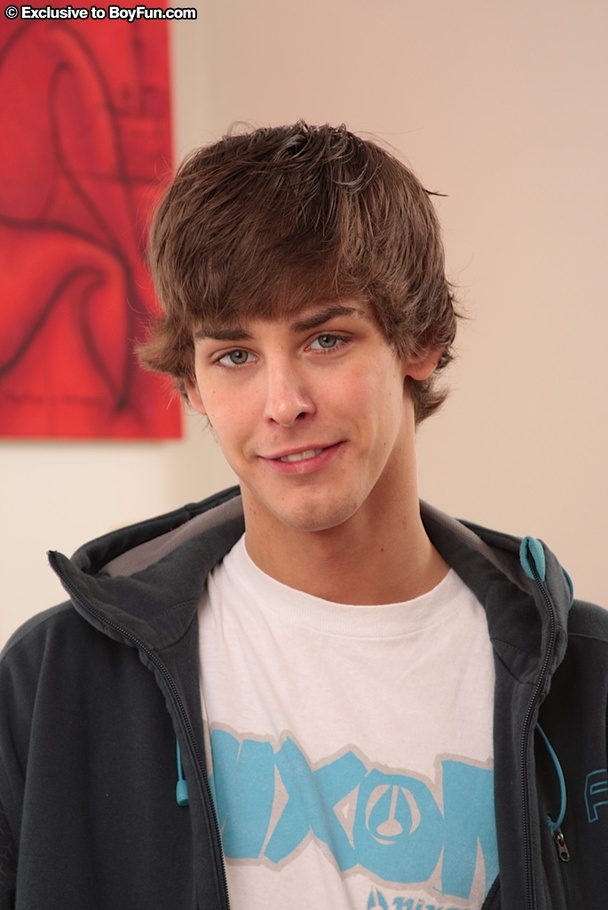Sexy teen takes off his white shirt and presents his big cock - XXXonXXX - Pic 1