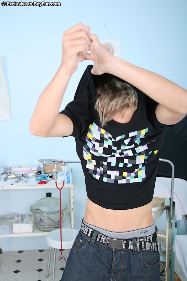 Emo gay man with a stethoscope likes to play doctor - XXXonXXX - Pic 2