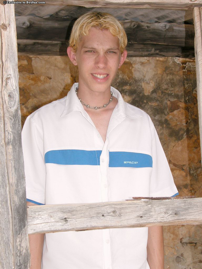 Tall blonde guy gets nakes in public and shows his body - XXXonXXX - Pic 1