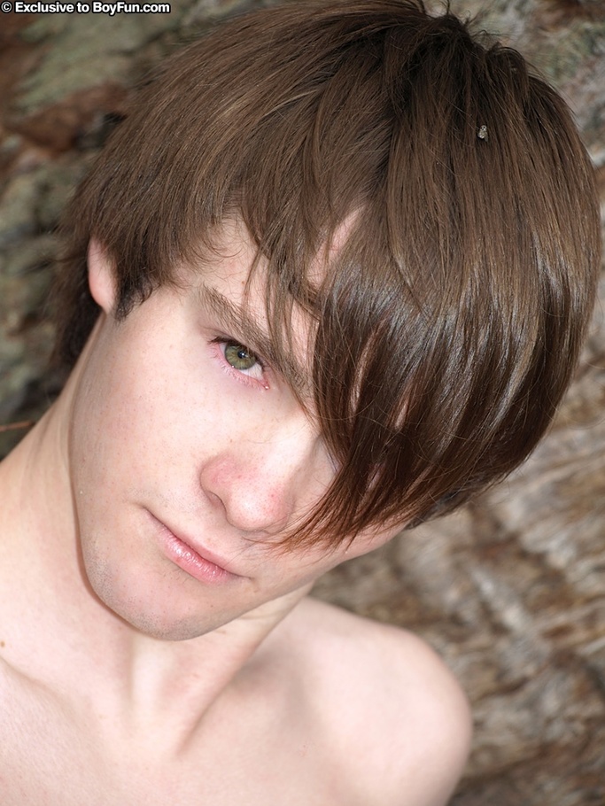White guy with long hair goes naked in the forest - XXXonXXX - Pic 6