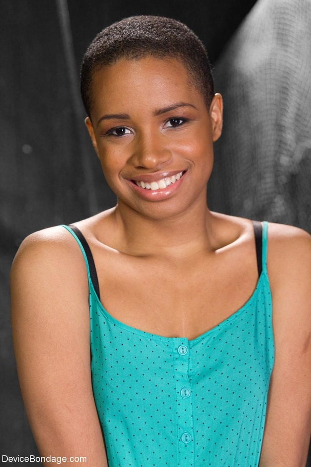 Red-haired Mistress flogs her slave when she strives to assert her dominance. - XXXonXXX - Pic 12