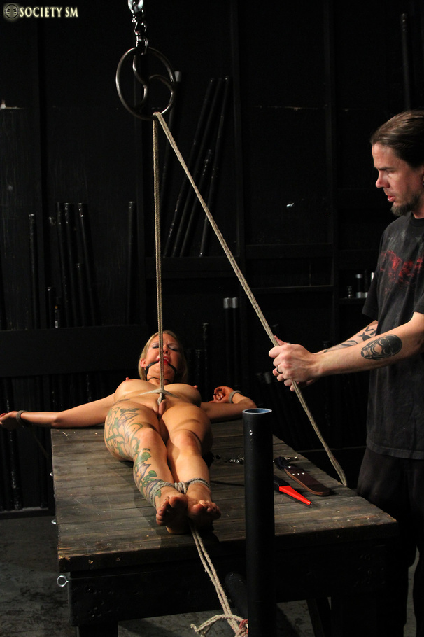Tattooed blonde gets gagged, tits tied, hun - XXX Dessert - Picture 5