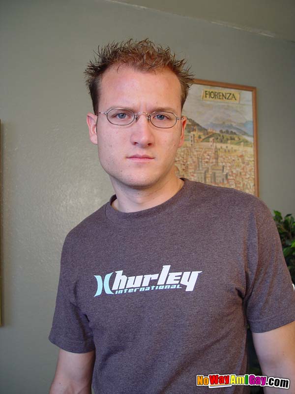 White hunk with glasses lubes his dick up a - XXX Dessert - Picture 1