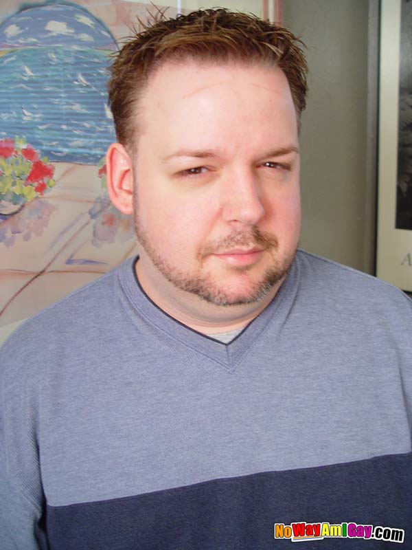 Chubby white guy takes off his clothes and  - XXX Dessert - Picture 2
