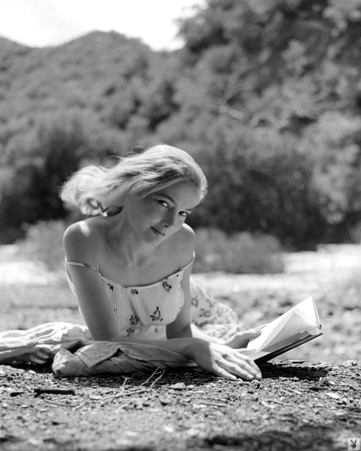 Cute country blonde in white dress and hot  - XXX Dessert - Picture 4
