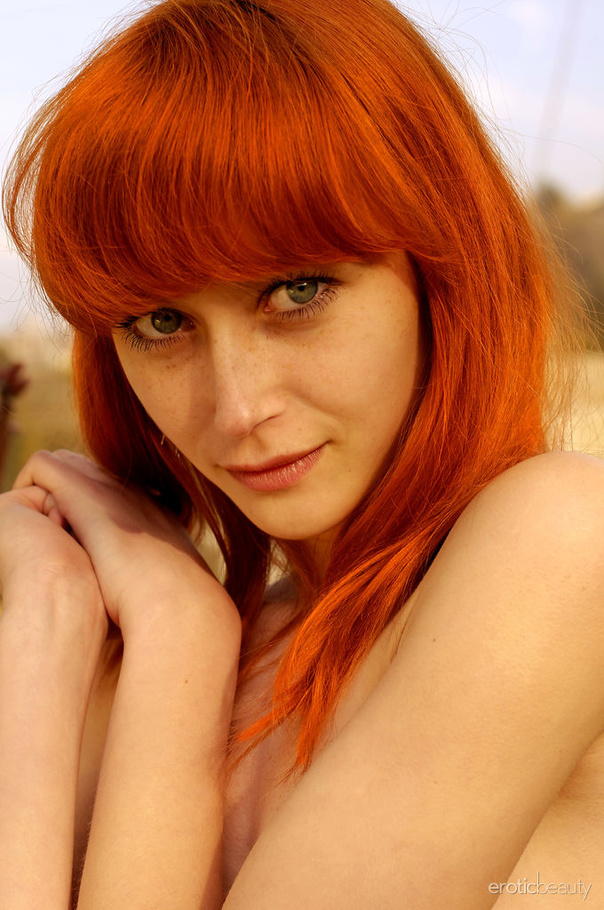 Redhead girl with small tits poses during t - XXX Dessert - Picture 8