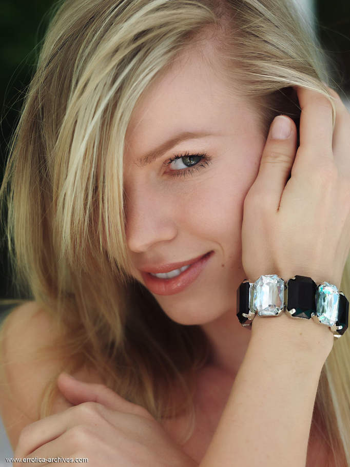Smiling young blonde is getting naked in a  - XXX Dessert - Picture 16
