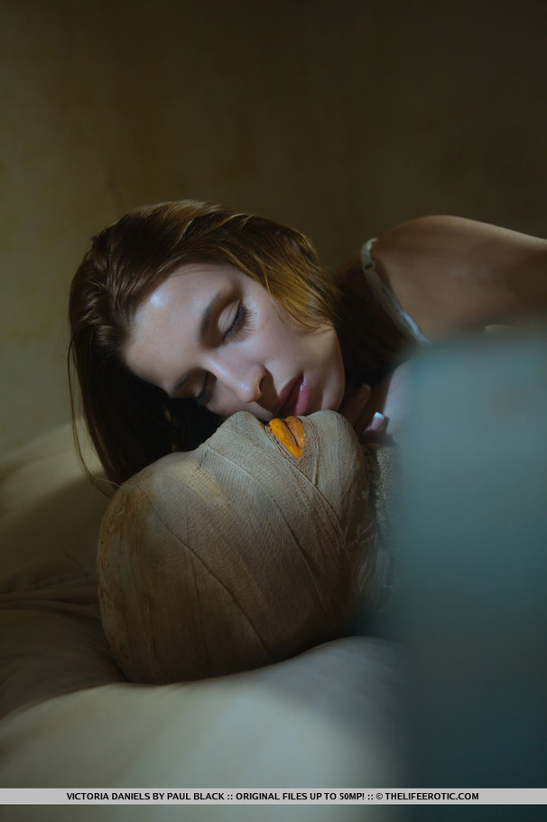 Horny blonde sucks and fucks a stuffed mann - XXX Dessert - Picture 3