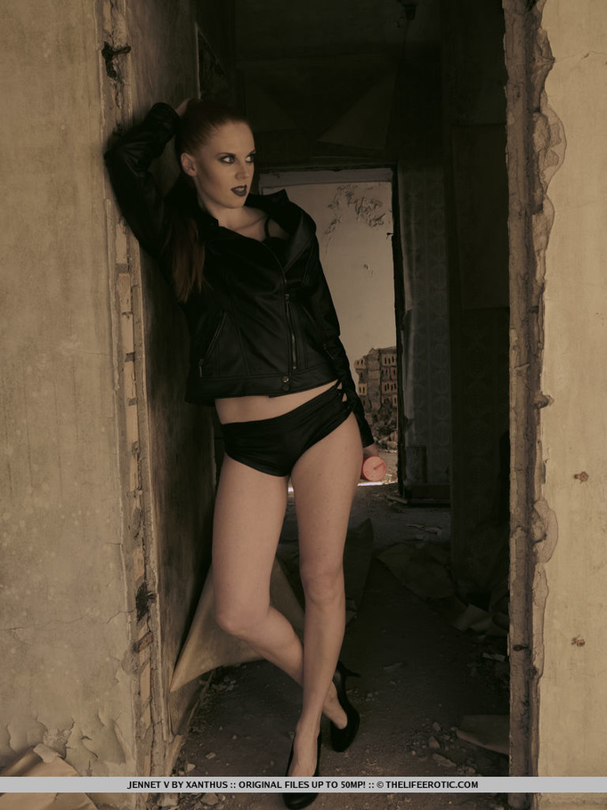 Rebel chick plays with herself after taggin - XXX Dessert - Picture 1