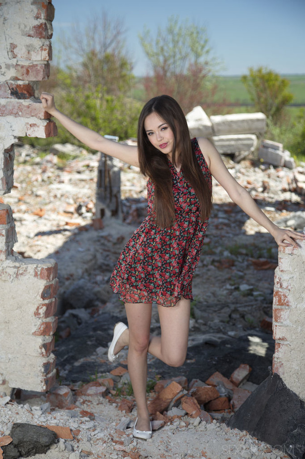 Petite Asian gets naked in the rubbles, fin - XXX Dessert - Picture 1