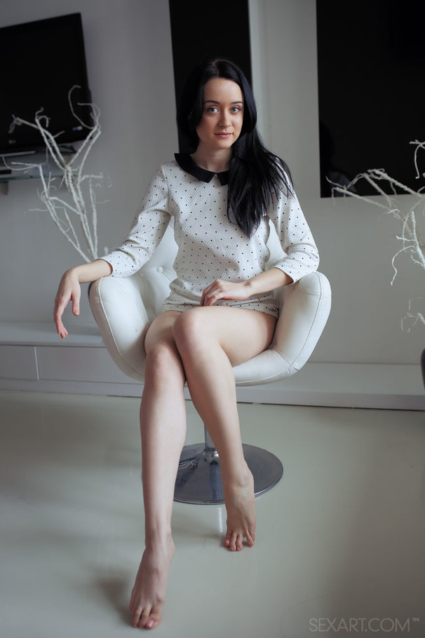 Brunette gets her clothes off and masturbat - XXX Dessert - Picture 1